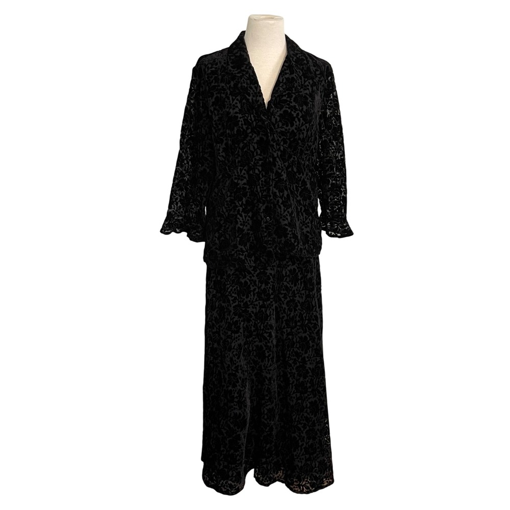 Vintage Y2K Women's Black Floral Burnout Velvet Skirt Suit Size 12/14 Whimsygoth